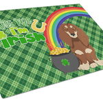 Caroline`s Treasures Longhair ciocolata si crema Dachshund St Patrick`s Day sticla de tăiere Bord Lar Multicolore 12H x 16W, 