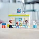 Jucarie - Vizita la doctor, LEGO, plastic, LEGO