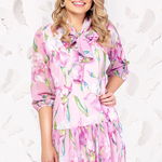 Rochie Pretty Girl roz din voal cu print floral si guler tip esarfa