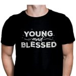 Tricou personalizat, Priti Global, imprimat cu mesaj crestin, Young and Blessed, PRITI GLOBAL