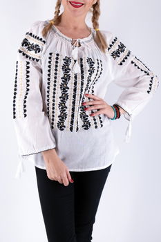 Ie Traditionala Naty 2, Magazin Traditional