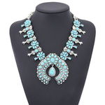 Colier argintiu, masiv, cu pietre turquoise, Hilvy C1