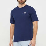 adidas Originals tricou din bumbac Essential Tee bărbați, culoarea bleumarin, cu imprimeu, IR9693, adidas Originals