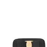 Ferragamo 'Vara' Black Card-Holder with Bow and Logo Detail in Hammered Leather Woman BLACK, Ferragamo