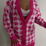 Cardigan fucsia cu nasturi oversize pentru dama, 