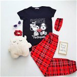 Pijama dama cu imprimeu Snoopy & Belle de culoare neagra cu rosu, 