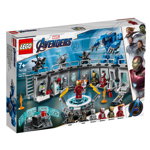 LEGO Super Heroes - Iron Man Sala Armurilor 76125, 524 piese