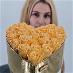 Set cadou - Trandafiri sapun - Inima flori Crem si Auriu, Magazin Traditional