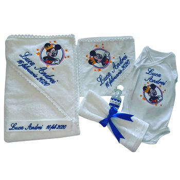 Trusou botez Mickey Mouse format din 9 piese, personalizat - AAPH006