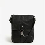 Geanta crossbody neagra cu inchidere cu carabina pentru barbati - Bobby Black, Bobby Black