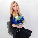 Aranjament floral , cutie turcoaz , flori albastre!, Magazin Traditional