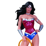 DC Comics Cover Girls: Statuetă Wonder Woman, DC Collectibles
