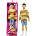 Papusa baiat cu pulover supradimensionat, Barbie, Barbie