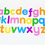 Set de 26 de litere mici de tipar colorate, https://www.jucaresti.ro/continut/produse/15018/1000/set-de-26-de-litere-mici-de-tipar-colorate_14918.jpg