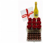 Cutie acril 9 trandafiri rosii criogenati Queen Roses, vin spumant cu foite din aur si bomboane belgiene, Queen Roses