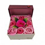 Aranjament floral 9 trandafiri sapun in cutie, roz, rosu, 