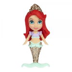 Mini papusa Disney Princess, model Ariel cu costum de sirena, 8cm