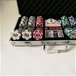 Set poker cu 300 chips-uri clay integral 10 g model WSOP si servieta din aluminiu